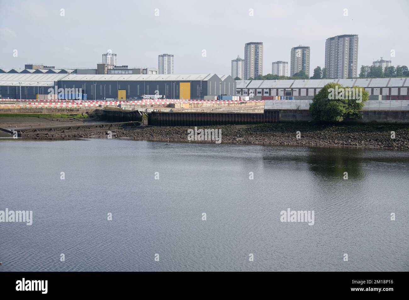 Les appartements du conseil dans les logements pauvres avec de nombreuses questions de protection sociale à Linwood Banque D'Images
