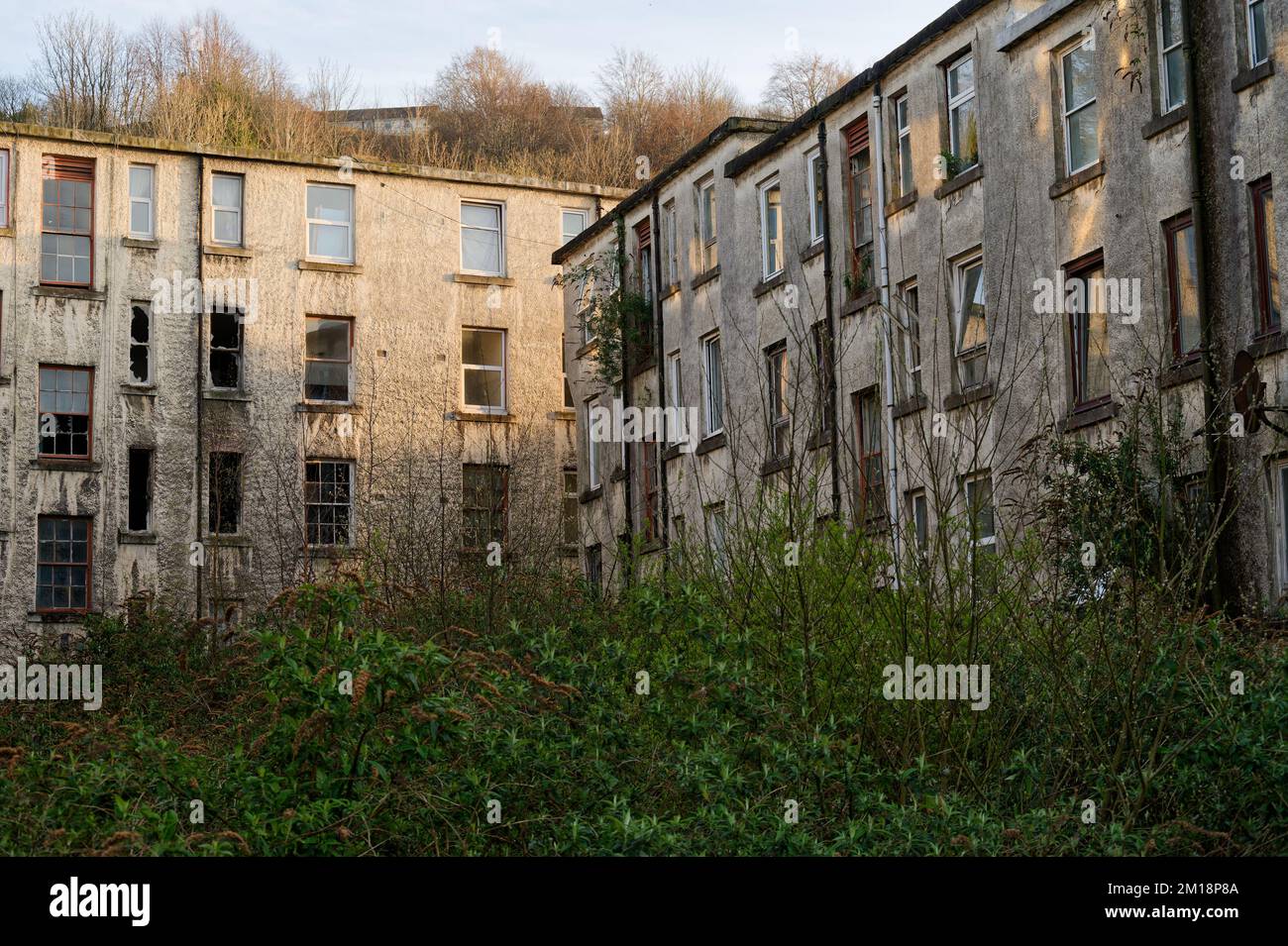 Les appartements du conseil dans les logements pauvres avec de nombreuses questions de protection sociale à Linwood Banque D'Images