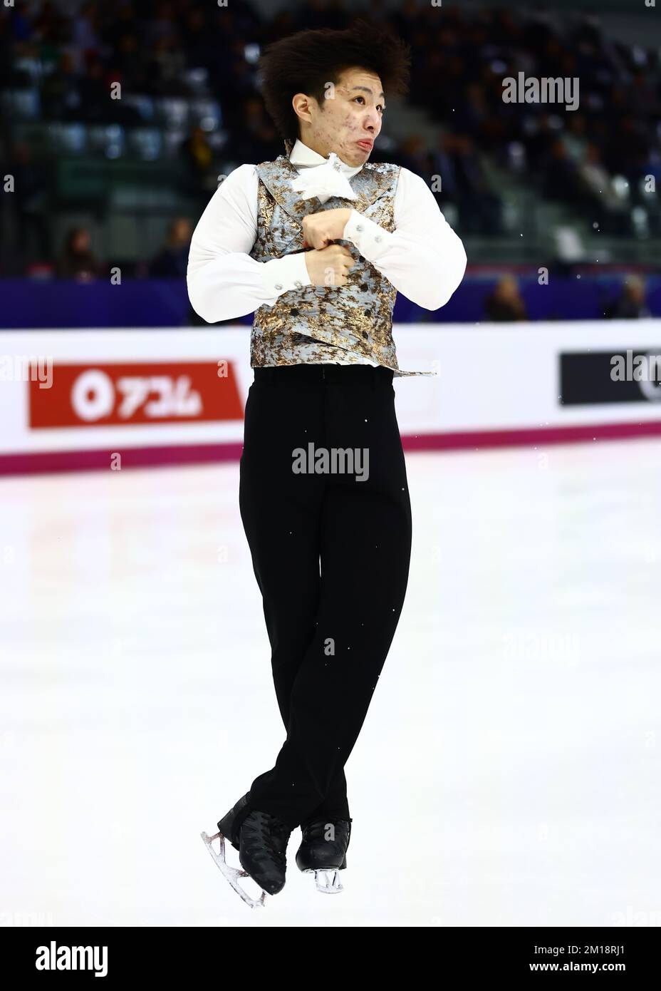 Turin, Italie, le 10th décembre 2022. Kao Miura du Japon se produit dans le programme de patinage libre pour hommes à Palavela, Turin. Date de la photo : 10th décembre 2022. Crédit photo à lire: Jonathan Moscrop/Sportimage crédit: Sportimage/Alay Live News Banque D'Images