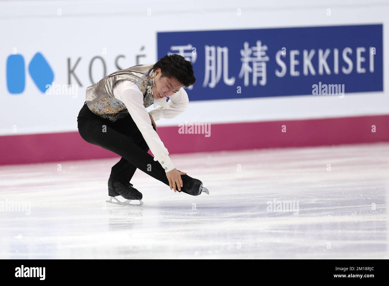 Turin, Italie, le 10th décembre 2022. Kao Miura du Japon se produit dans le programme de patinage libre pour hommes à Palavela, Turin. Date de la photo : 10th décembre 2022. Crédit photo à lire: Jonathan Moscrop/Sportimage crédit: Sportimage/Alay Live News Banque D'Images