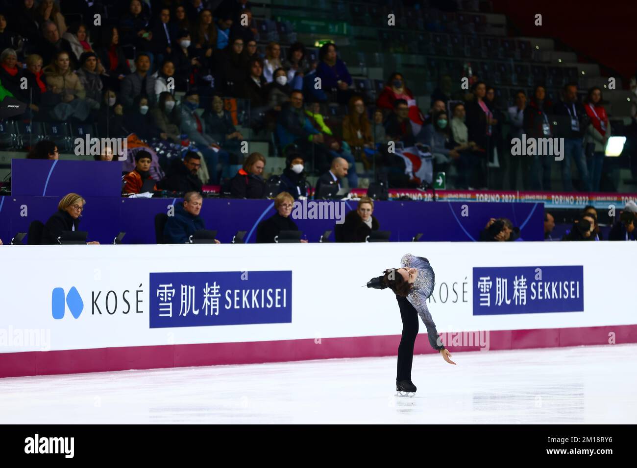 Turin, Italie, le 10th décembre 2022. Shoma Uno, du Japon, se produit dans le cadre du programme de patinage libre pour hommes à Palavela, Turin. Date de la photo : 10th décembre 2022. Crédit photo à lire: Jonathan Moscrop/Sportimage crédit: Sportimage/Alay Live News Banque D'Images