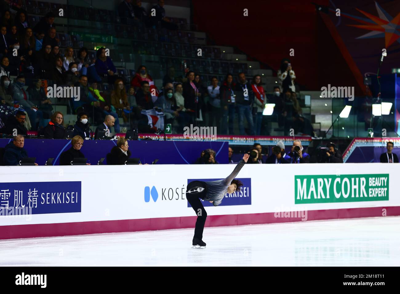 Turin, Italie, le 10th décembre 2022. Shoma Uno, du Japon, se produit dans le cadre du programme de patinage libre pour hommes à Palavela, Turin. Date de la photo : 10th décembre 2022. Crédit photo à lire: Jonathan Moscrop/Sportimage crédit: Sportimage/Alay Live News Banque D'Images