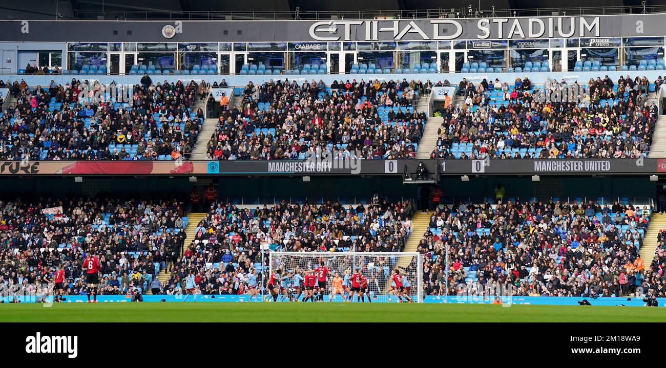 Manchester, Royaume-Uni. 11th décembre 2022. Vue générale du stade principalement complet pendant le match de la Super League des femmes de la FA au Etihad Stadium, Manchester. Le crédit photo devrait se lire: Andrew Yates/Sportimage crédit: Sportimage/Alay Live News Banque D'Images