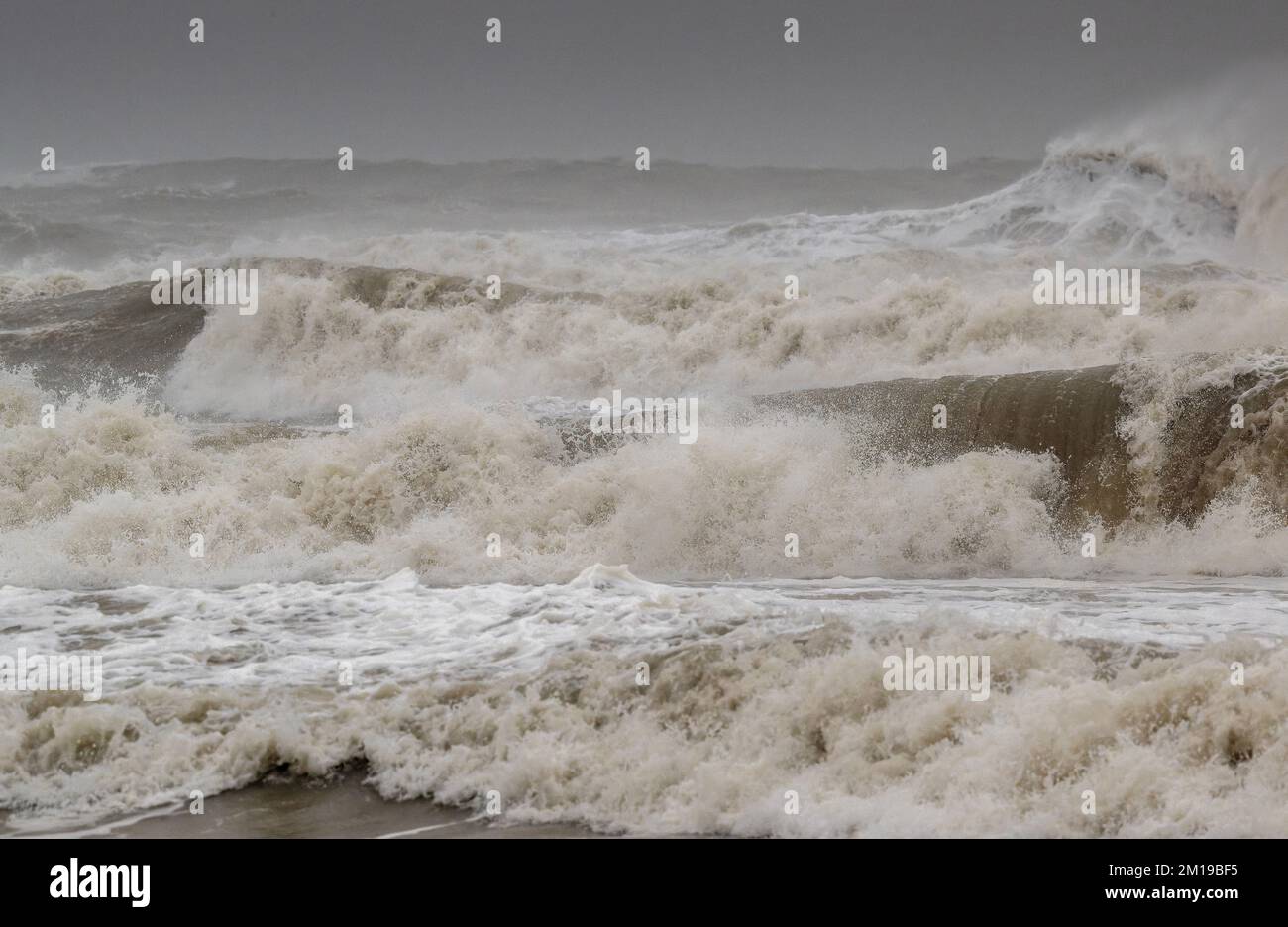 Mers agitées dans le golfe du Mexique, au sud du Texas, après des galas hivernales. Banque D'Images