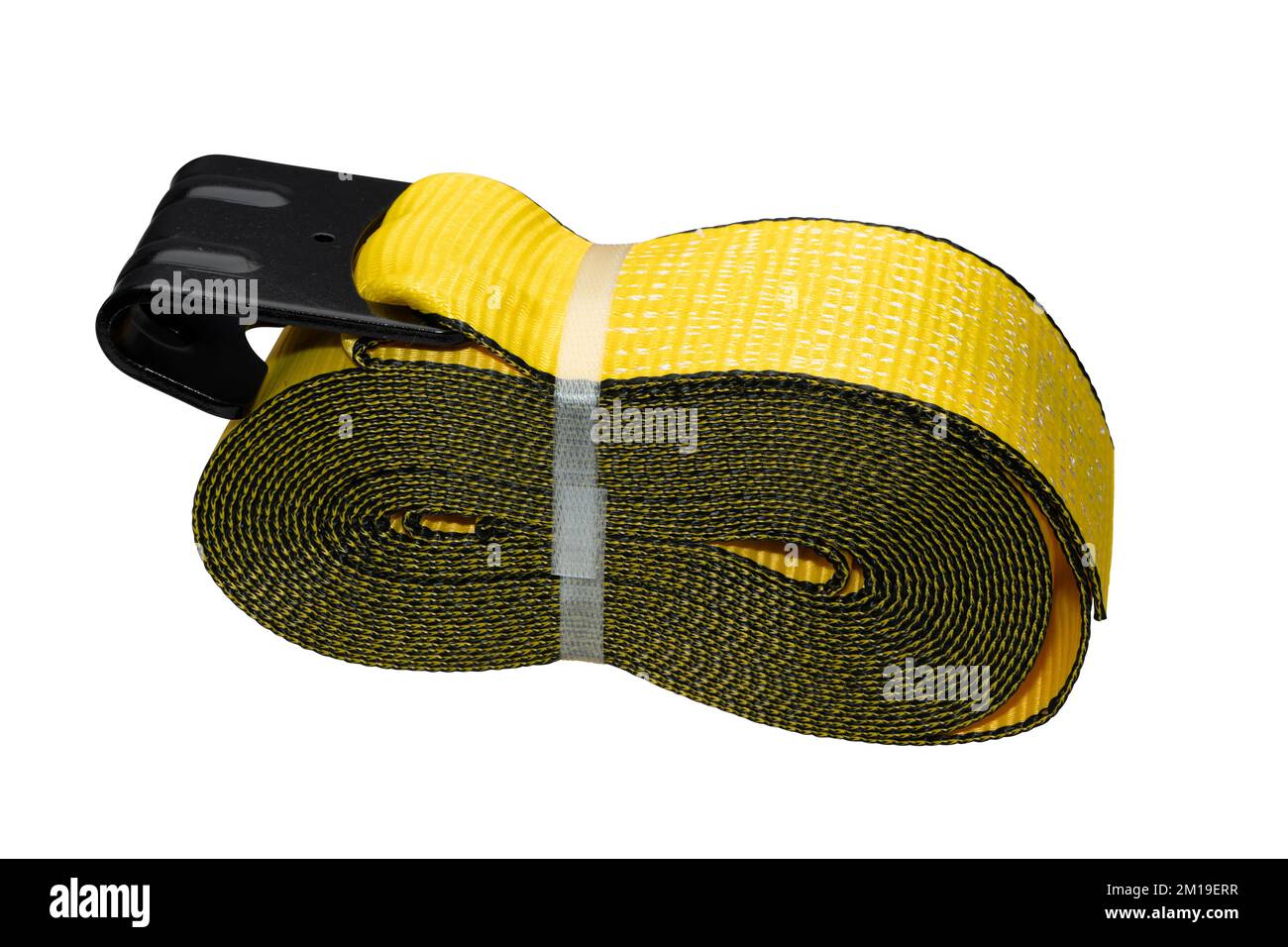 Une bande de chargement jaune avec boucle en acier inoxydable pour le porte-bagages de toit sur fond blanc Banque D'Images