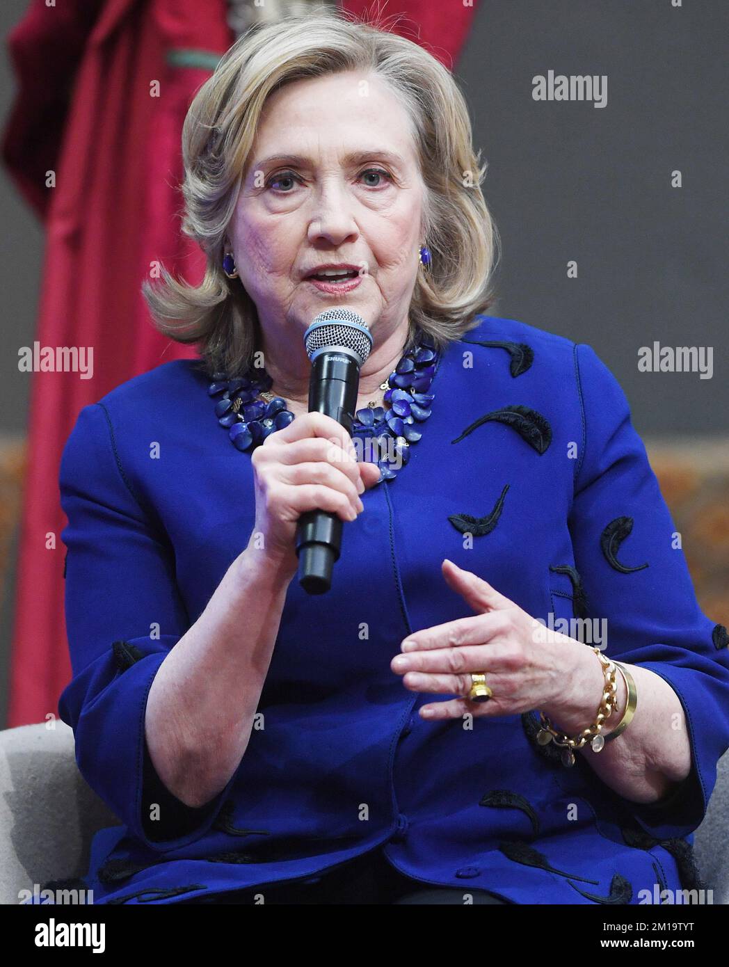 Oslo, Norvège. 11th décembre 2022. La politicienne américaine Hillary Clinton assiste dimanche à 11 décembre 2022 au Forum du prix Nobel de la paix : l'Afghanistan - trouver un chemin vers l'avenir à l'Université d'Oslo, en Norvège. Photo de Rune Hellestad/ Credit: UPI/Alay Live News Banque D'Images Oslo, Norvège. 11th décembre 2022. La politicienne américaine Hillary Clinton assiste dimanche à 11 décembre 2022 au Forum du prix Nobel de la paix : l'Afghanistan - trouver un chemin vers l'avenir à l'Université d'Oslo, en Norvège. Photo de Rune Hellestad/ Credit: UPI/Alay Live News Banque D'Images
