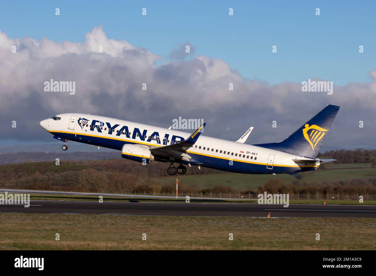 SP-RNT Boeing 737 8AS Buzz / Ryanair Bristol Airport UK 10/12/2022 Banque D'Images