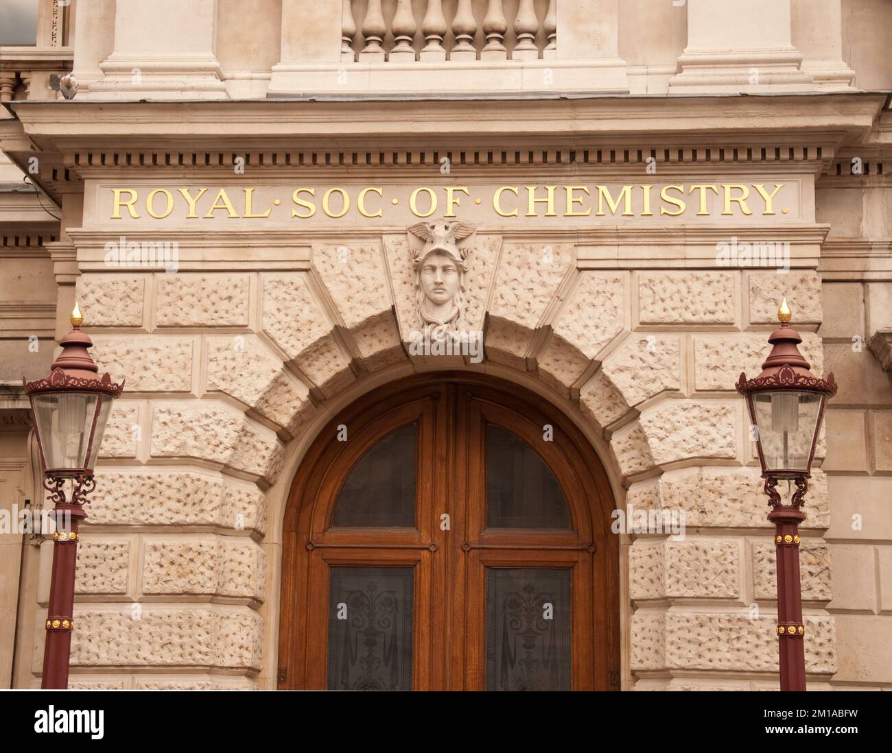 Royal Society of Chemistry, Burlington House, Piccadilly, Mayfair, Londres, Royaume-Uni - la Royal Society of Chemistry est une société savante qui y est hébergée. Banque D'Images