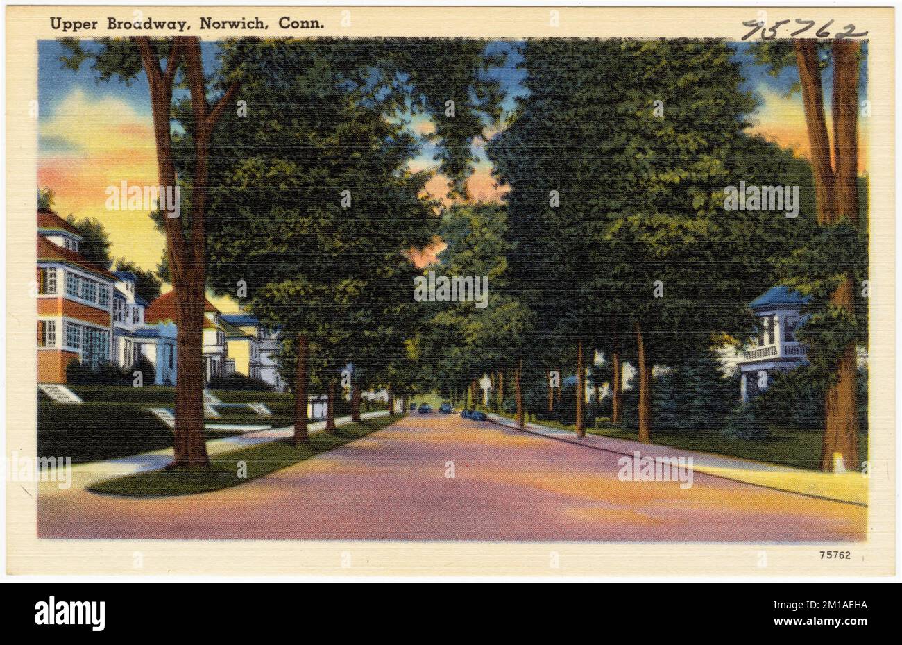 Upper Broadway, Norwich, Connecticut , Villes et villages, Collection Tichnor Brothers, cartes postales des États-Unis Banque D'Images