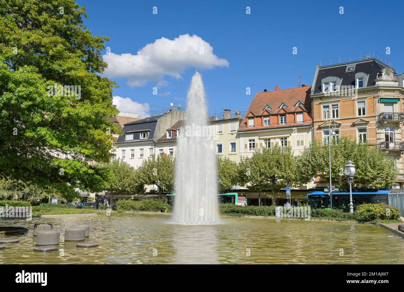 Brunnen, Augustaplatz, Baden-Baden, Bade-Wurtemberg, Allemagne Banque D'Images