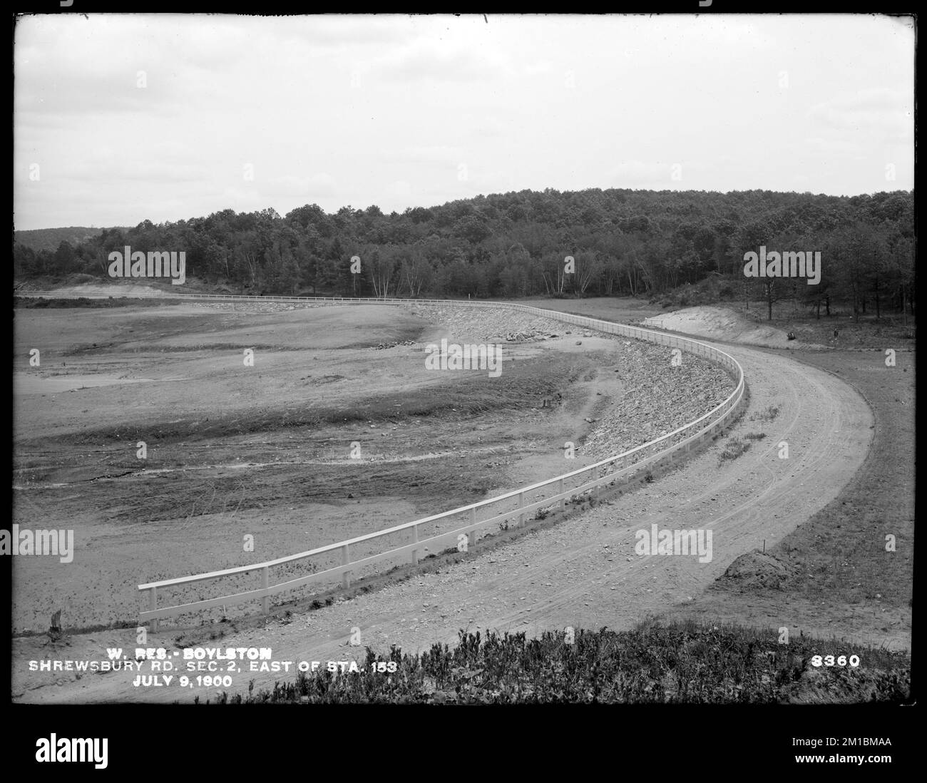 Réservoir Wachusett, chemin Shrewsbury, section 2, à l'est de la station 153, Boylston, Mass., 9 juillet 1900, ouvrages d'eau, réservoirs, structures de distribution d'eau, chantiers de construction, routes Banque D'Images