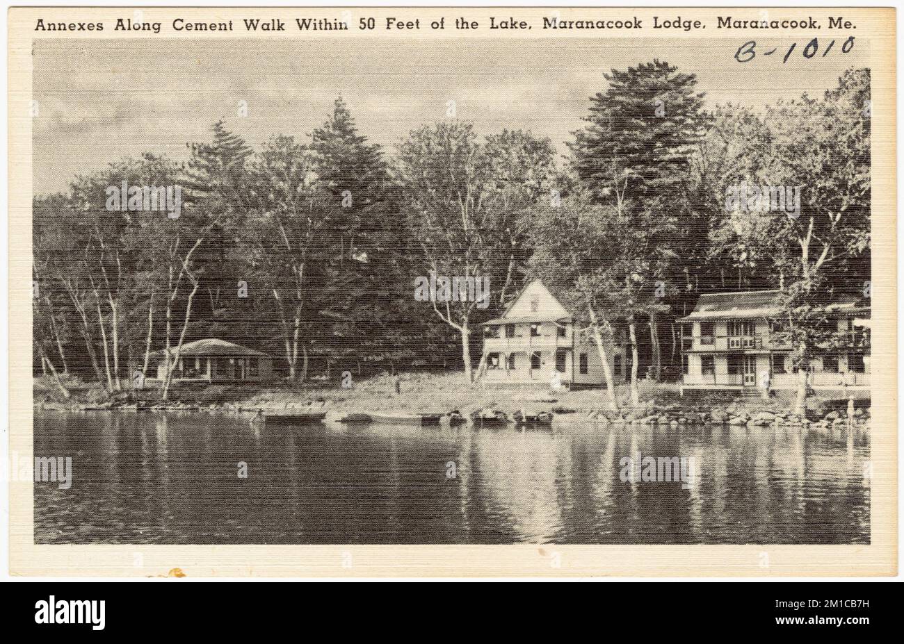 Annexe le long de la promenade en ciment à moins de 50 pieds du lac, Maranacook Lodge, Maranacook, Mé. , Motels, Tichnor Brothers Collection, cartes postales des États-Unis Banque D'Images