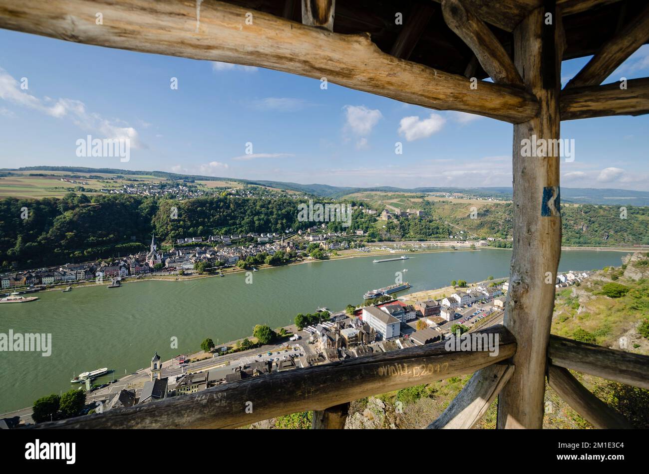 St. Goar et St. Goarshausen au Rhin, vue depuis le point de vue 'rei Burgen Blick' Banque D'Images