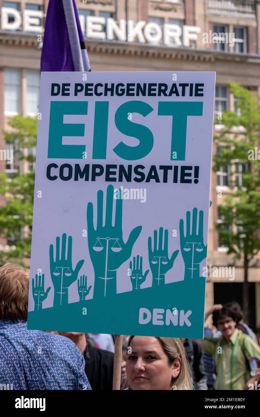 Panneau d'affichage Parti politique Denk au pas ma faute à Amsterdam pays-Bas 11-6-2022 Banque D'Images