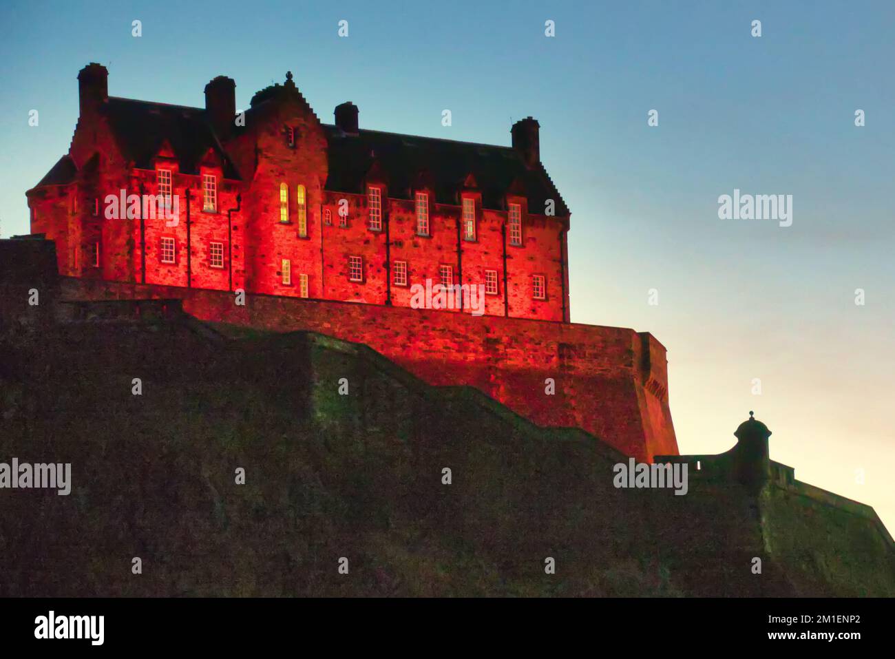 Le château d'Édimbourg au coucher du soleil Banque D'Images