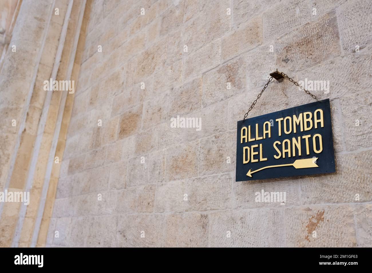 La tombe du saint signe à Bari, Puglia, Italie du Sud. Banque D'Images