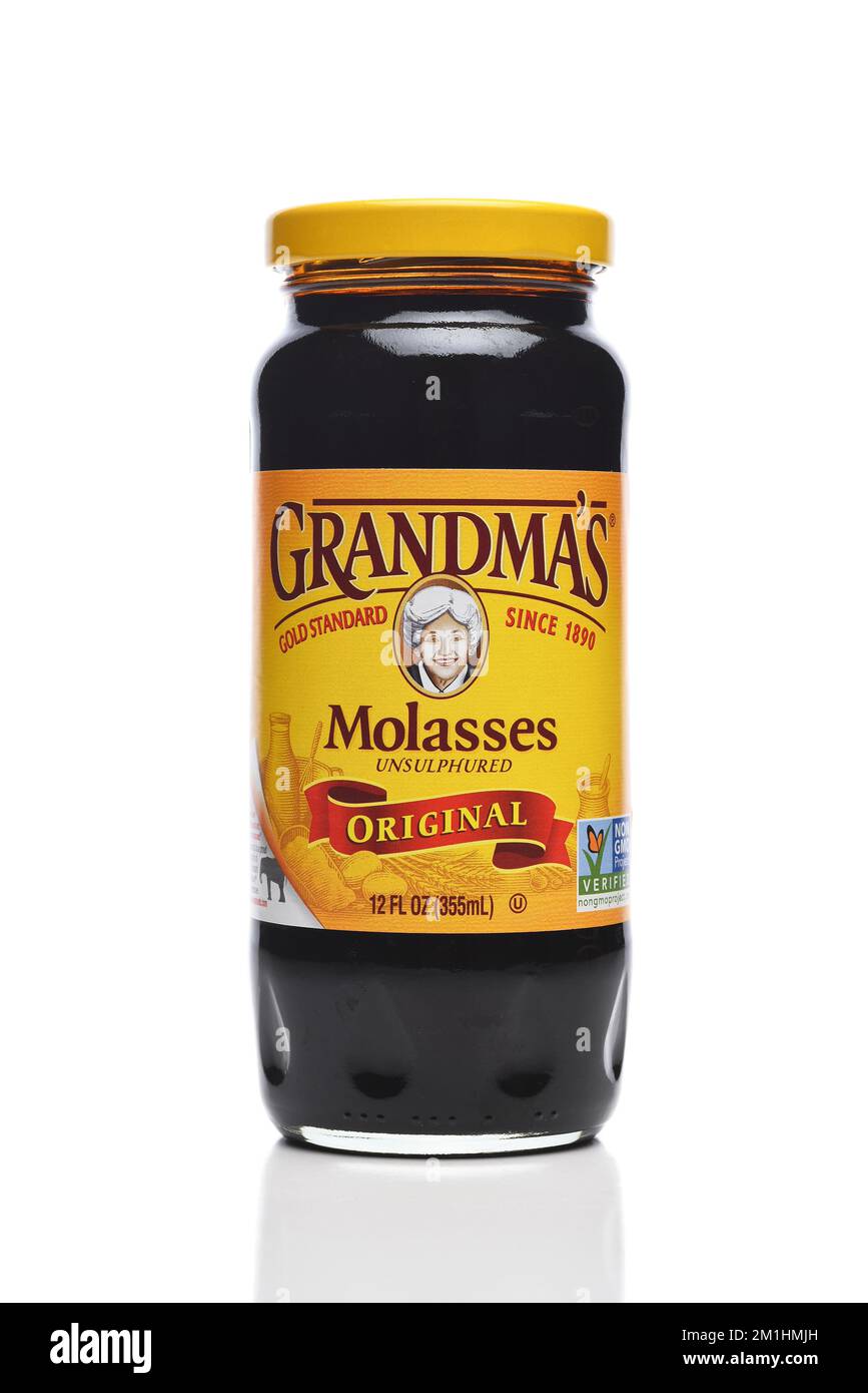 IRVINE, CALIFORNIE - 12 décembre 2022 : un pot de mélasse originale de grands-parents non sulfuré Banque D'Images