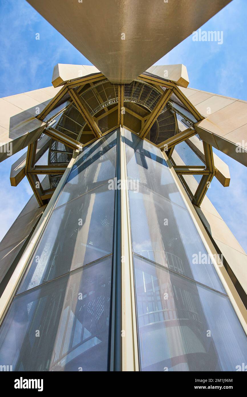En regardant l'architecture de la tour dans le campus de l'université d'Indiana de Bloomington Banque D'Images