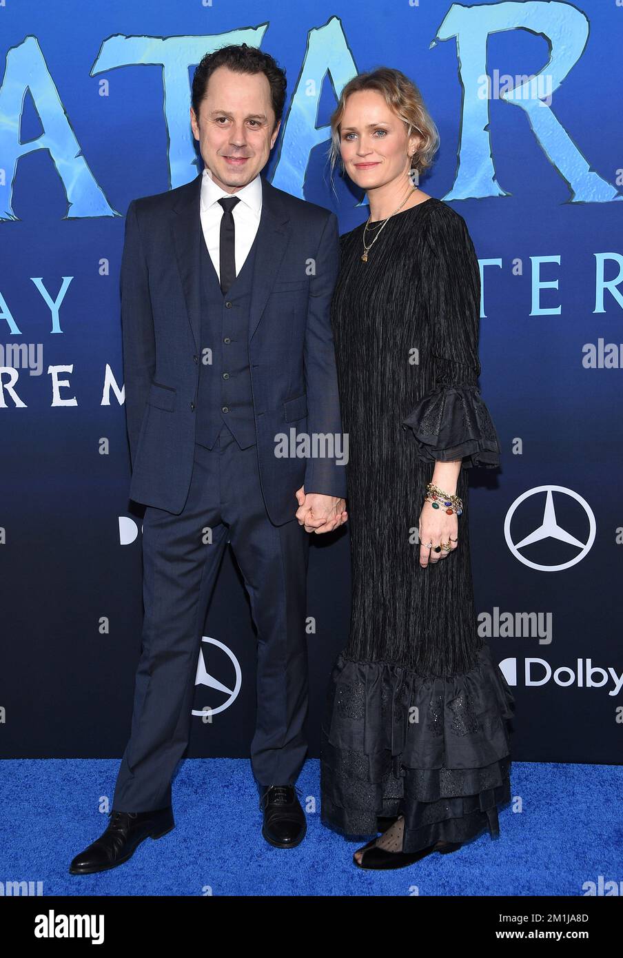 Hollywood, Californie sur 12 décembre 2022. Giovanni Ribisi et Emily Ward arrivent à la première américaine de “Avatar: The Way of Water” des studios du siècle 20th, qui s’est tenue au Dolby Theatre à Hollywood, CA sur 12 décembre 2022. © OConnor / AFF-USA.com Banque D'Images