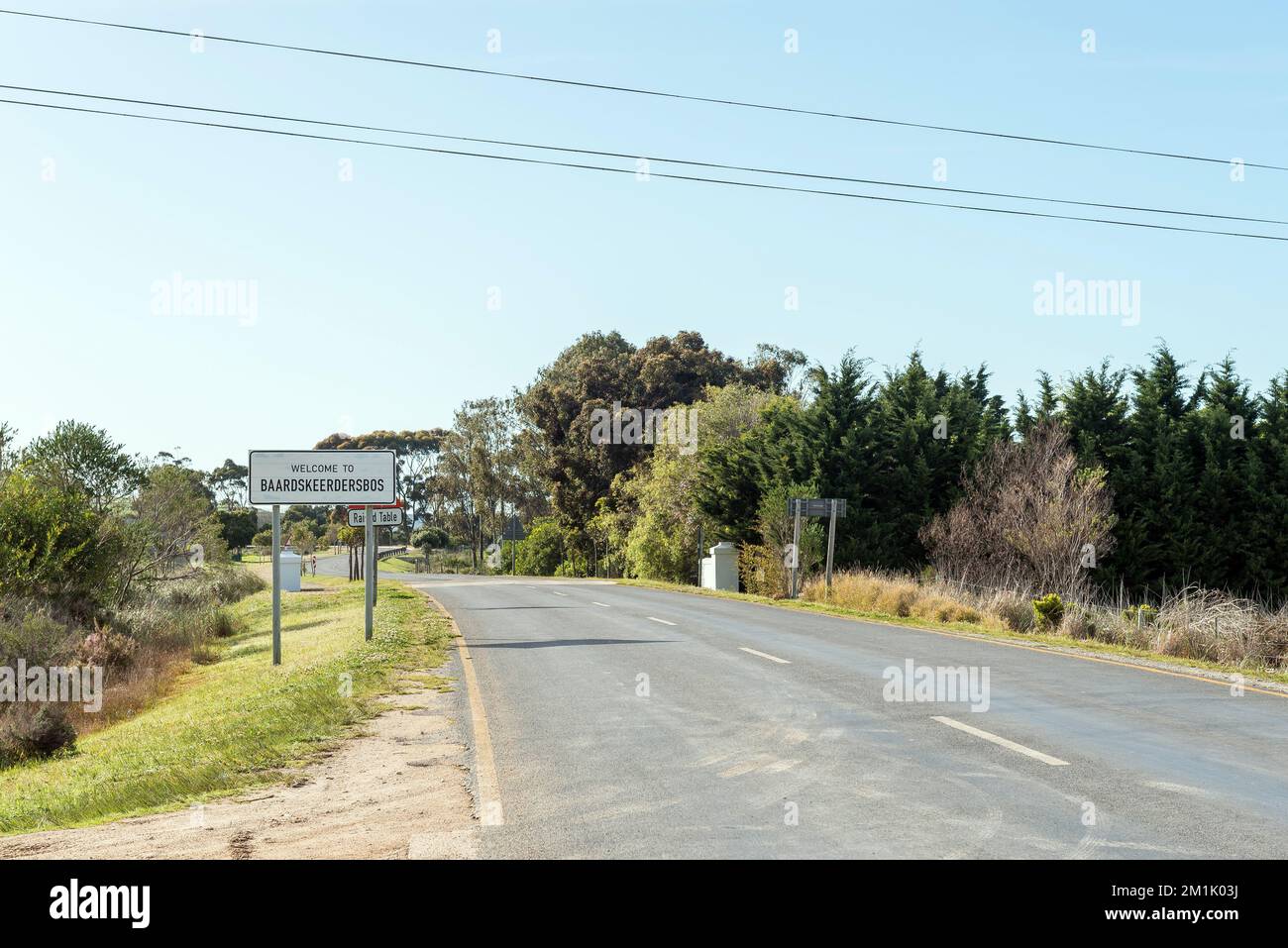 Nom à l'entrée de Baarskeerdersbos sur la route entre Gansbaai et Elim dans la province du Cap occidental Banque D'Images