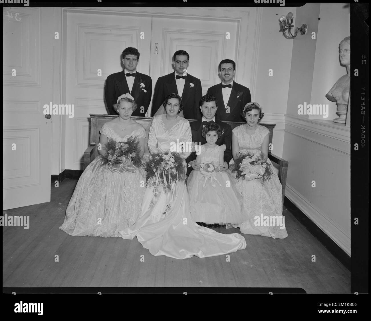 Asadoor Ted Astorian, Mlle Evelyn Nason , brides, marié Mariages, accompagnateurs de mariage, Mariages, Filles. Collection Leon Abdalian Banque D'Images