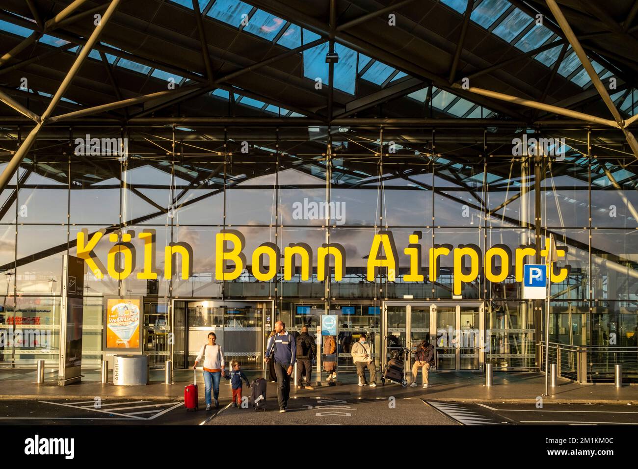 L'extérieur de l'aéroport international de Cologne-Bonn (Cologne-Bonn), Koln, Allemagne. Banque D'Images