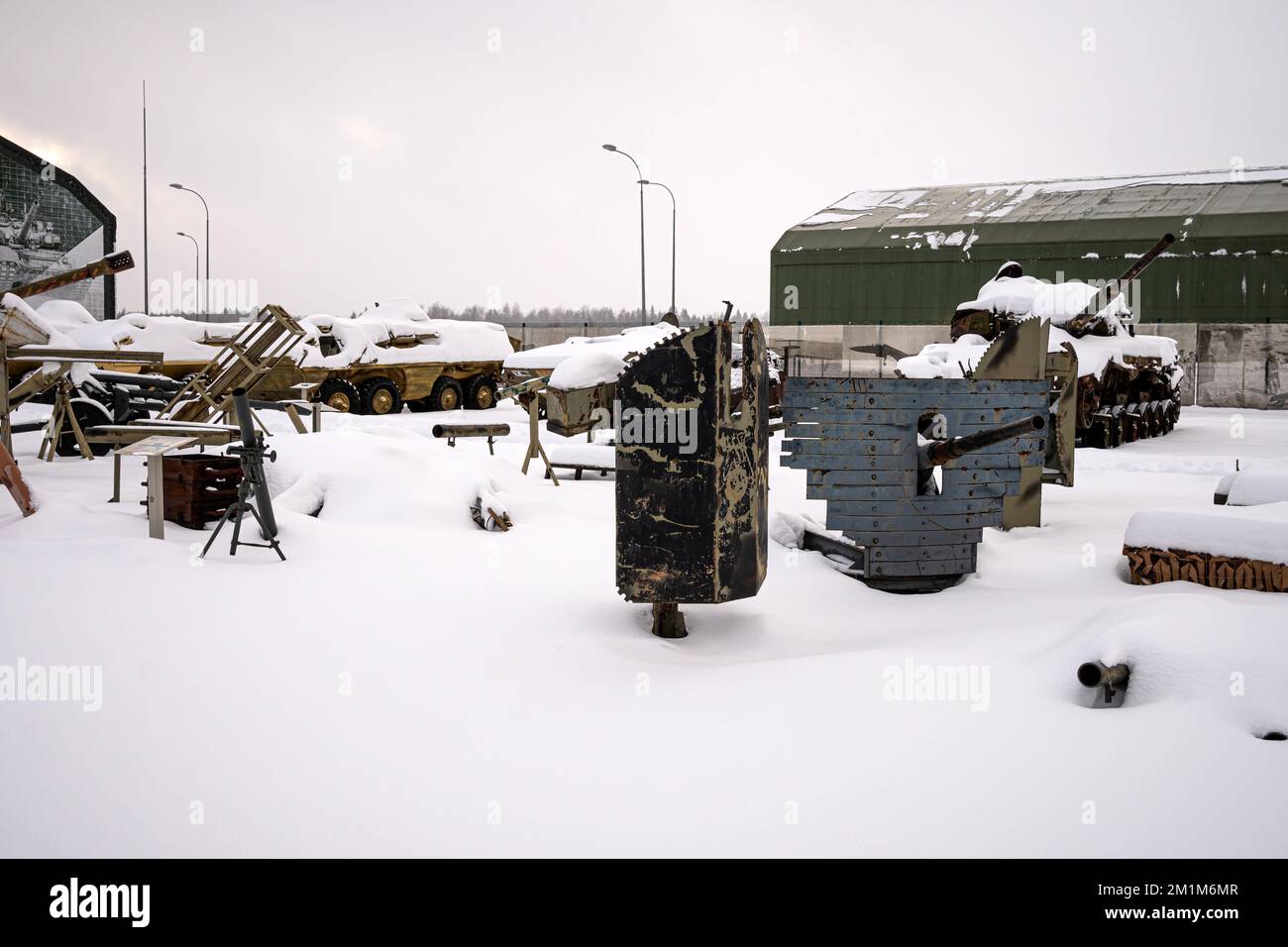 Divers trophées capturés par l'armée russe en Syrie au cours de la lutte contre les gangs terroristes.ISIL matériel militaire d'artisanat Banque D'Images
