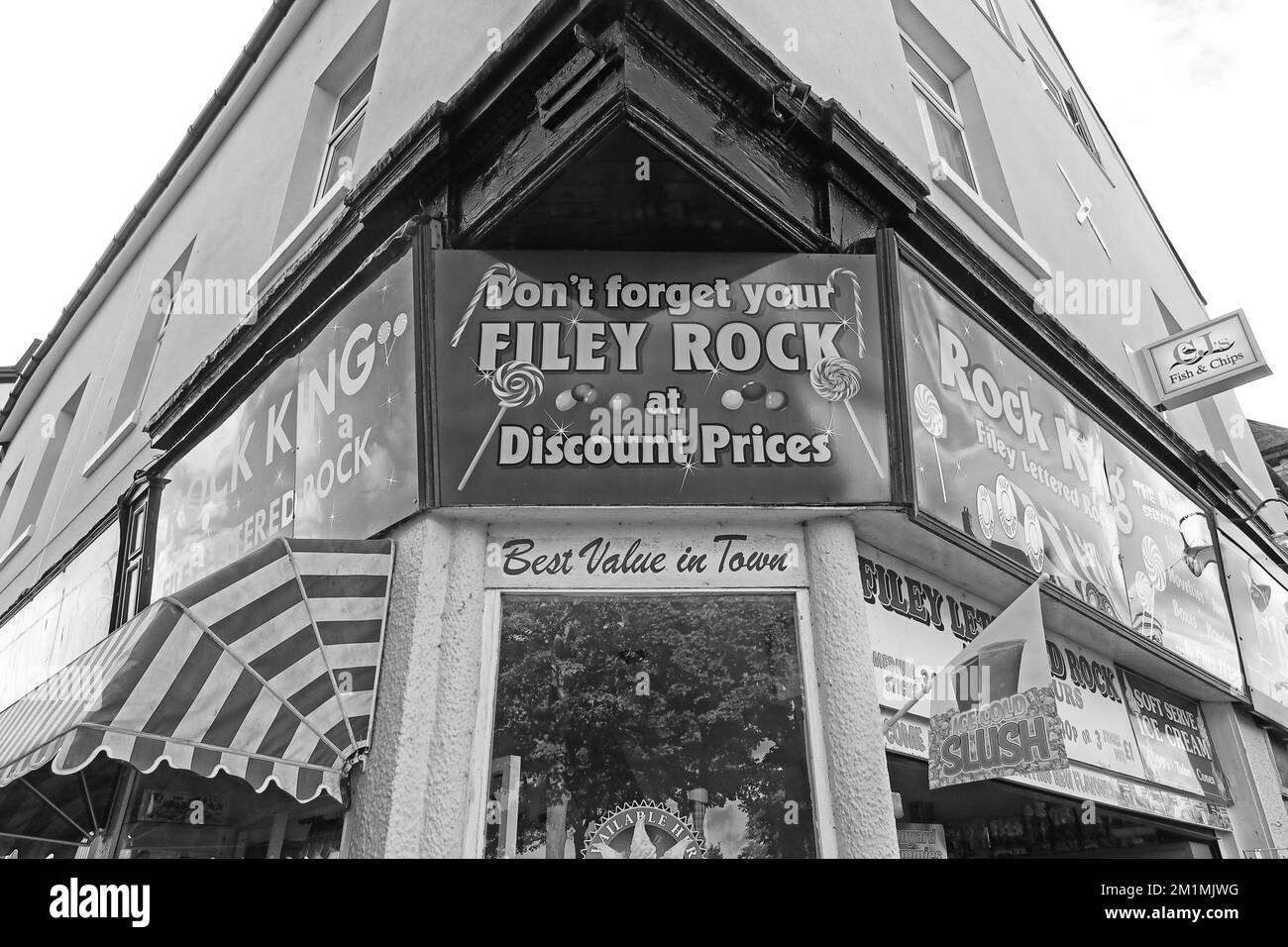 La boutique traditionnelle de Filey Rock, prix réduits, meilleur rapport qualité/prix en ville, 46a Murray Street, Filey, North Yorkshire, Angleterre, ROYAUME-UNI, YO14 9DG Banque D'Images