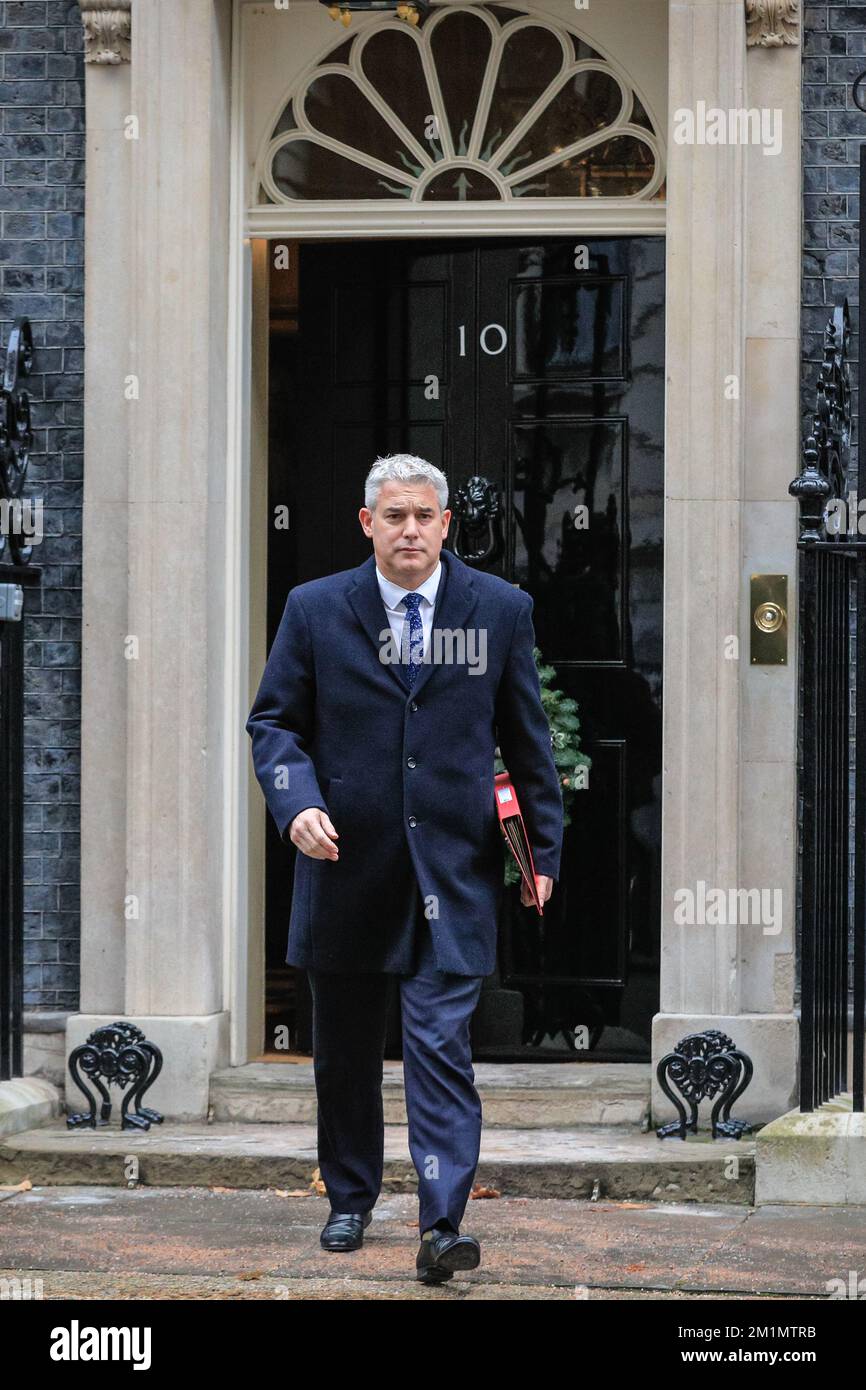 Londres, Royaume-Uni. 13th décembre 2022. Steve Barclay, député, secrétaire d'État à la Santé et aux soins sociaux. Les ministres du parti conservateur du gouvernement Sunak assistent à la réunion hebdomadaire du cabinet au 10 Downing Street à Westminster. Credit: Imagetraceur/Alamy Live News Banque D'Images