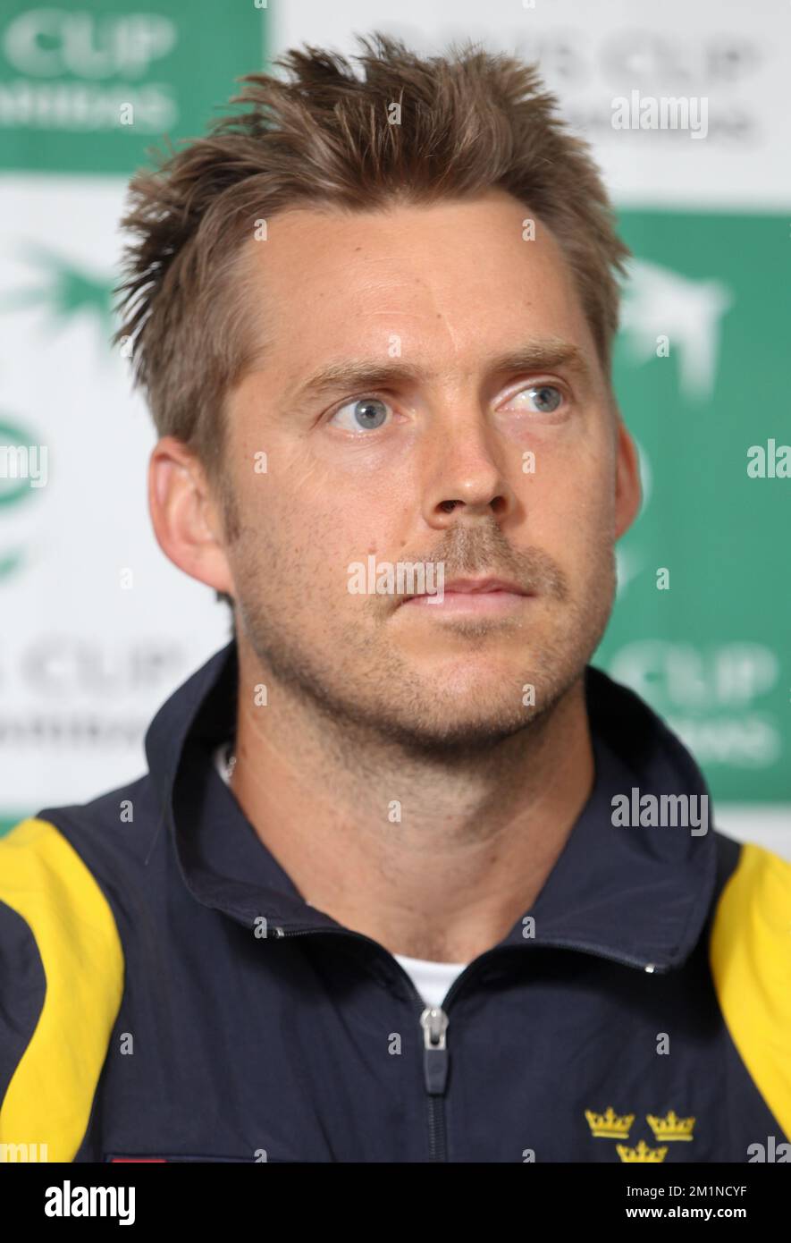 20120912 - BRUXELLES, BELGIQUE : Johan Brunstrom suédois photographié lors d'une conférence de presse de l'équipe suédoise de la coupe Davis au Royal Primerose tennis Club à Bruxelles, le mercredi 12 septembre 2012. Ce week-end, la Belgique et la Suède joueront un match de jeu pour le Groupe mondial. BELGA PHOTO VIRGINIE LEFOUR Banque D'Images