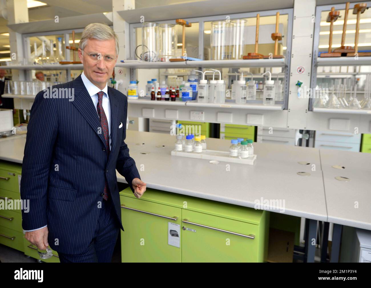 20121119 - PERTH, AUSTRALIE : Prince héritier Philippe de Belgique photographié lors d'une visite de laboratoire à l'Université Curtin le deuxième jour d'une mission économique en Australie et en Nouvelle-Zélande, le lundi 19 novembre 2012. BELGA PHOTO ERIC LALMAND Banque D'Images