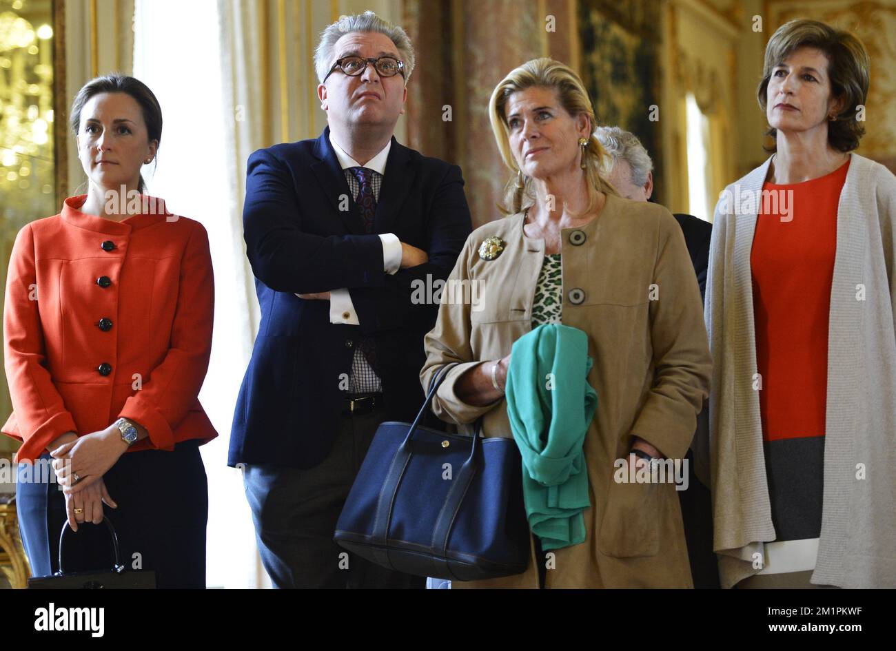 20130307 - BRUXELLES, BELGIQUE: La princesse Claire, le prince Laurent de Belgique, la princesse Lea et la princesse Marie Esmeralda assistent à la cérémonie au cours de laquelle le journaliste, auteur et producteur Stephane Bern est déclaré Officier de l'ordre de Léopold au Palais Egmont à Bruxelles, le jeudi 07 mars 2013. BELGA PHOTO BENOIT DOPPAGNE Banque D'Images
