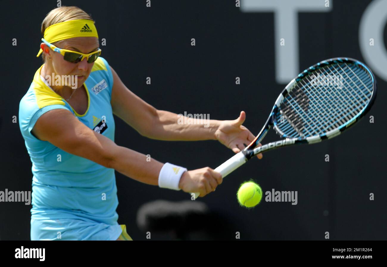 Kirsten Flipkens belge en action lors du match entre Francesca Schiavone italienne et Kirsten Flipkens belge lors du tournoi de tennis Topshelf Open WTA/ATP à Rosmalen, aux pays-Bas, le mardi 18 juin 2013. Banque D'Images