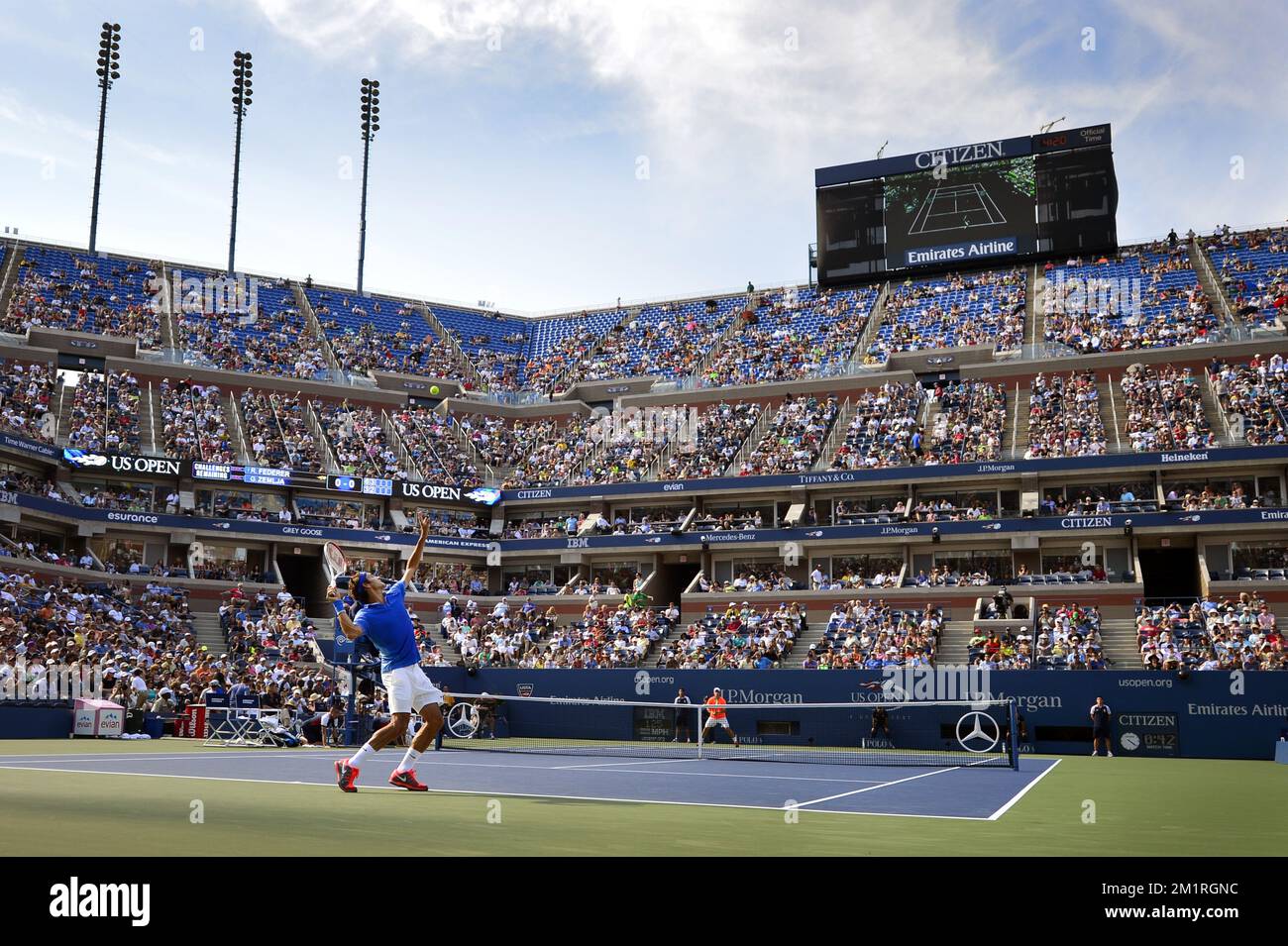 Suisses Roger Federer photographié lors du tournoi de tennis américain Open Grand Chelem, à Flushing Meadows, à New York, Etats-Unis, le mardi 27 août 2013. L'US Open commence le 26 août 2013. Banque D'Images