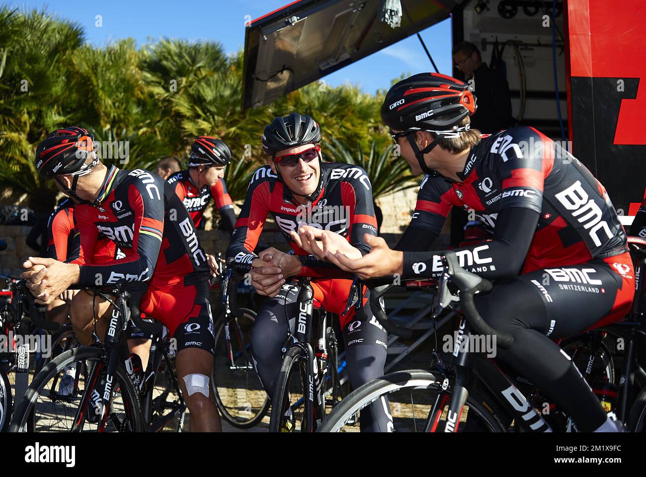 20141217 - DENIA, ESPAGNE: German Marcus Burghardt de BMC Racing Team photographié pendant la journée de presse du camp d'entraînement d'hiver de BMC Rcing Team à Denia, Espagne, mercredi 17 décembre 2014. BELGA PHOTO MANUEL QUEMADELOS Banque D'Images