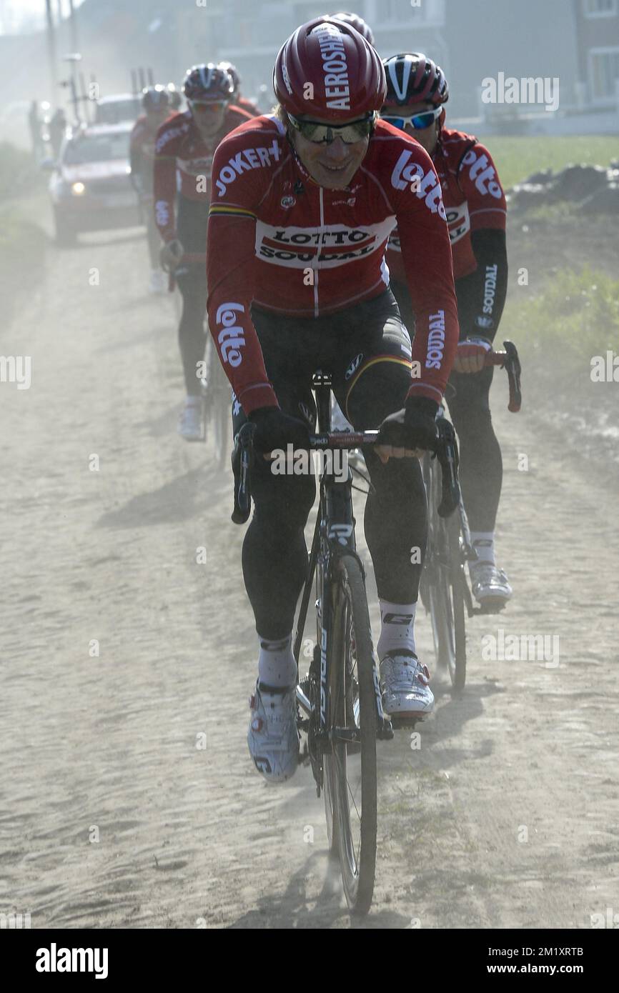 Jurgen Roelandts Belges de Lotto - Soudal photographié en action lors d'une reconnaissance de la piste de la course cycliste d'une journée 'Paris-Roubaix' du dimanche prochain, jeudi 09 avril 2015 à Roubaix, France. Banque D'Images