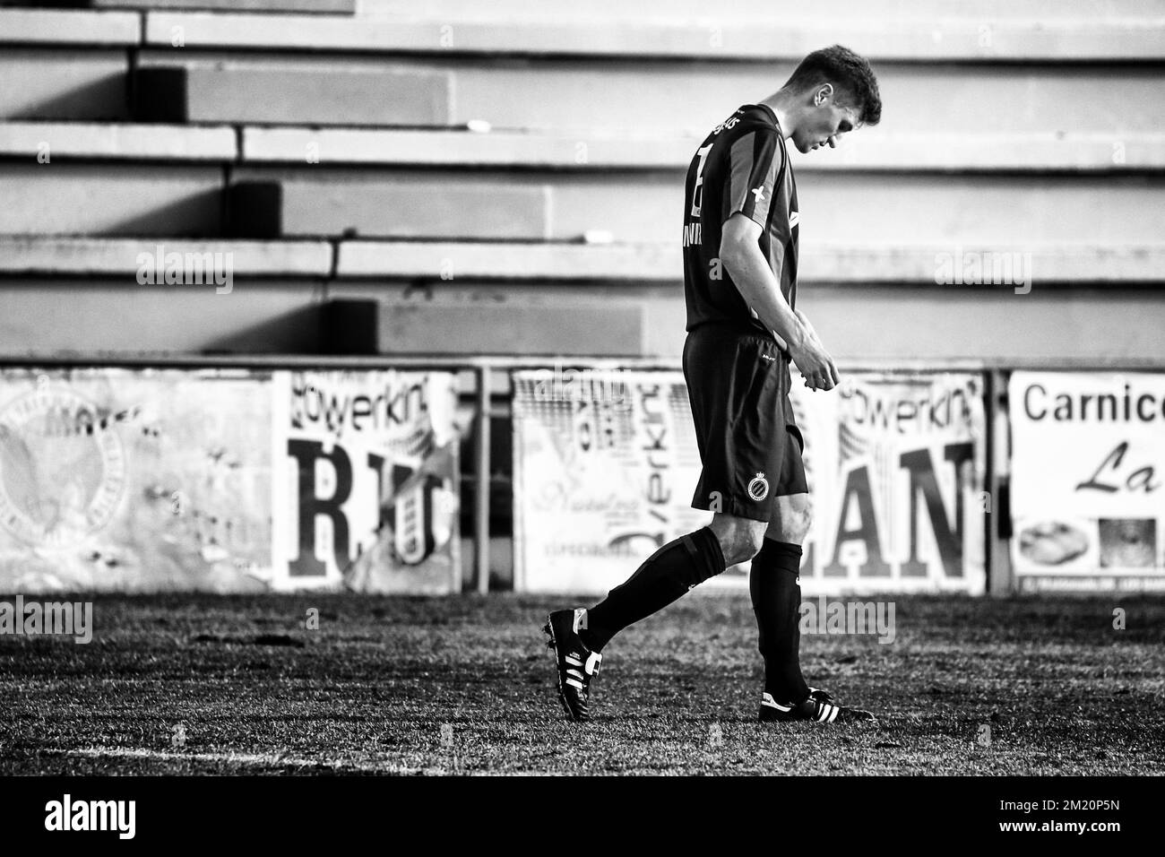20160107 - SOTOGRANDE, ESPAGNE: Thomas Meunier du Club photographié lors d'un match de football amical entre l'équipe belge de football de première division Club Brugge KV et l'équipe néerlandaise AZ Alkmaar, le cinquième jour du camp d'entraînement d'hiver de Brugge à Sotogrande, Espagne, jeudi 07 janvier 2016. BELGA PHOTO BRUNO FAHY Banque D'Images