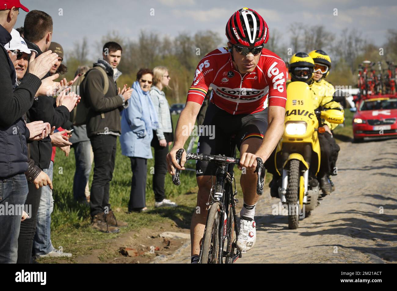 Jurgen Roelandts Belges de Lotto Soudal photographié en action lors de la course cycliste d'une journée 'Paris-Roubaix', à 253,5 km de Compiègne jusqu'au Vélodrome de Roubaix, dimanche 10 avril 2016. Banque D'Images