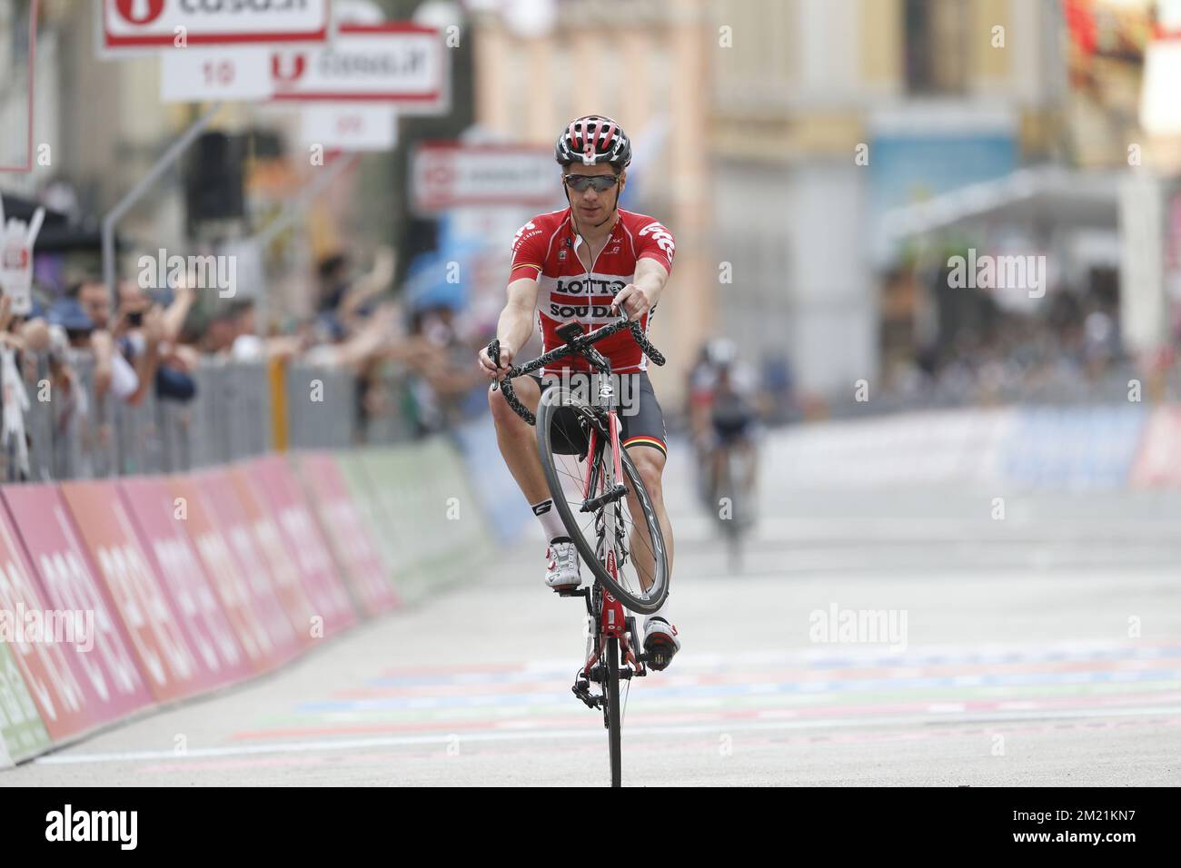 Belge Jurgen Roelandts de Lotto Soudal photographié à la cinquième étape de l'édition 99th de la course cycliste Giro d'Italia, 233km de Praia a Mare à Benevento, le mercredi 11 mai 2016, en Italie. Banque D'Images