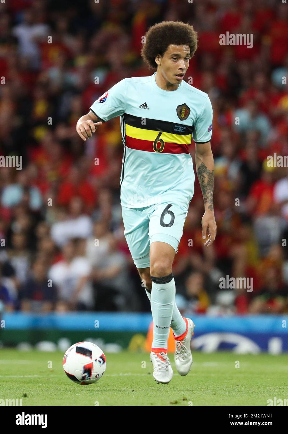L'Axel Witsel de Belgique photographié en action lors d'un match de football entre l'équipe nationale belge Red Devils et la Hongrie, dans la ronde de 16 des Championnats d'Europe de l'UEFA Euro 2016, le dimanche 26 juin 2016, à Toulouse, en France. Banque D'Images
