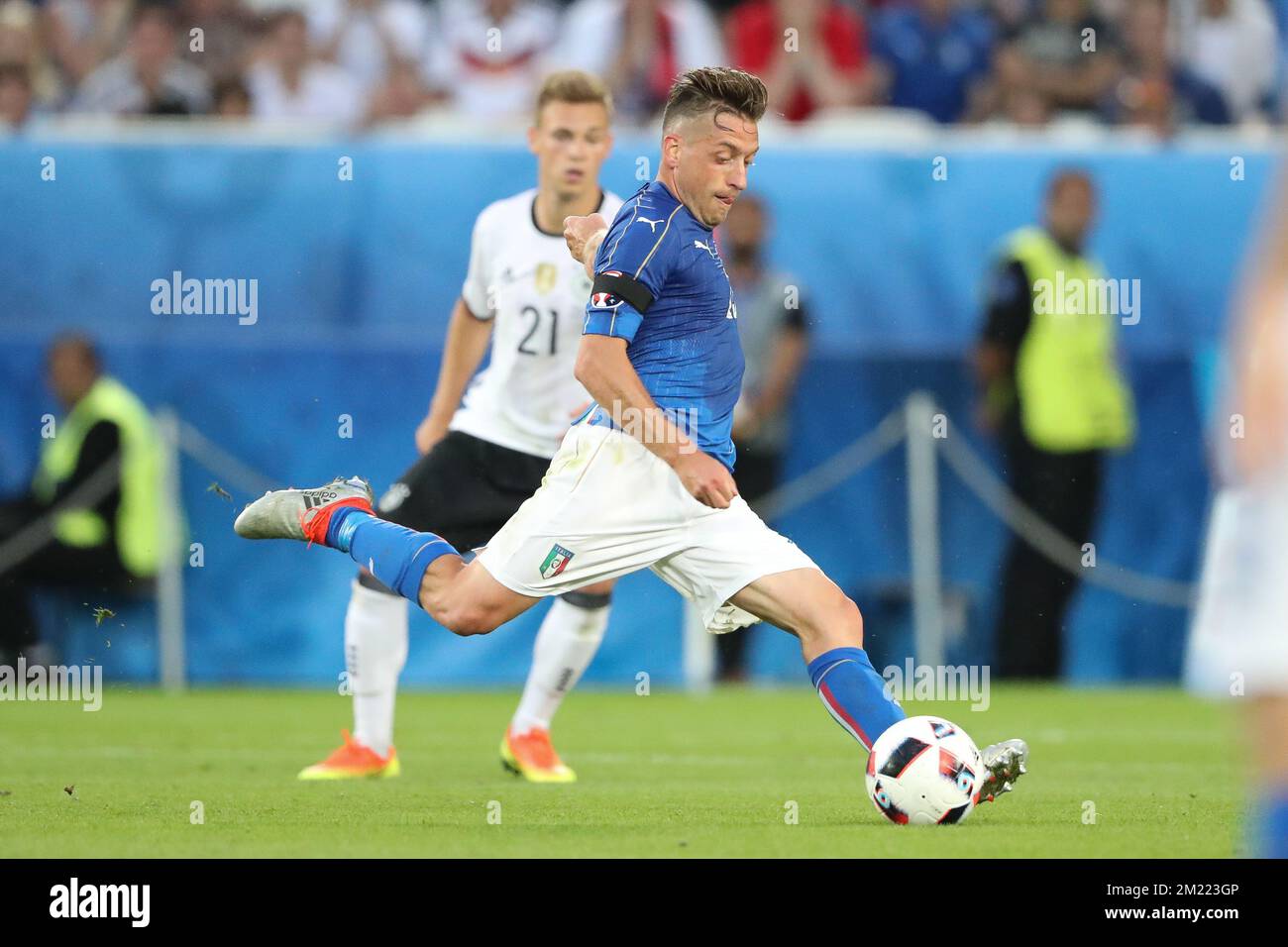 Emanuele Giaccherini d'Italie photographié en action lors d'un match de football entre l'équipe allemande et l'équipe italienne, dans les quarts de finale des Championnats d'Europe de l'UEFA Euro 2016, le vendredi 01 juillet 2016, à Bordeaux, en France. Banque D'Images