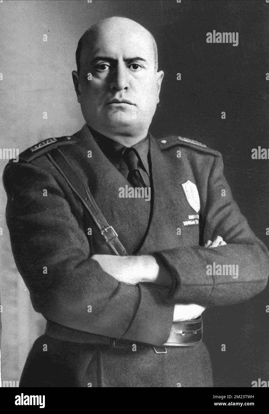 Mussolini, Benito Mussolini, Benito Amilcare Andrea Mussolini (1883 – 1945) politicien italien qui a fondé et dirigé le Parti national fasciste. Il a été Premier ministre de l'Italie de 1922 jusqu'à son dépôt en 1943, et 'Duce' du fascisme italien de l'établissement des fasces italiens de combat en 1919 jusqu'à son exécution en 1945 par des partisans italiens. Banque D'Images