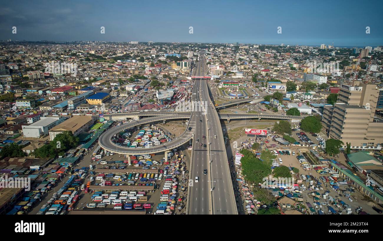 Une vue à vol d'oiseau de l'échangeur de cercle de Nkrumah au Ghana Banque D'Images