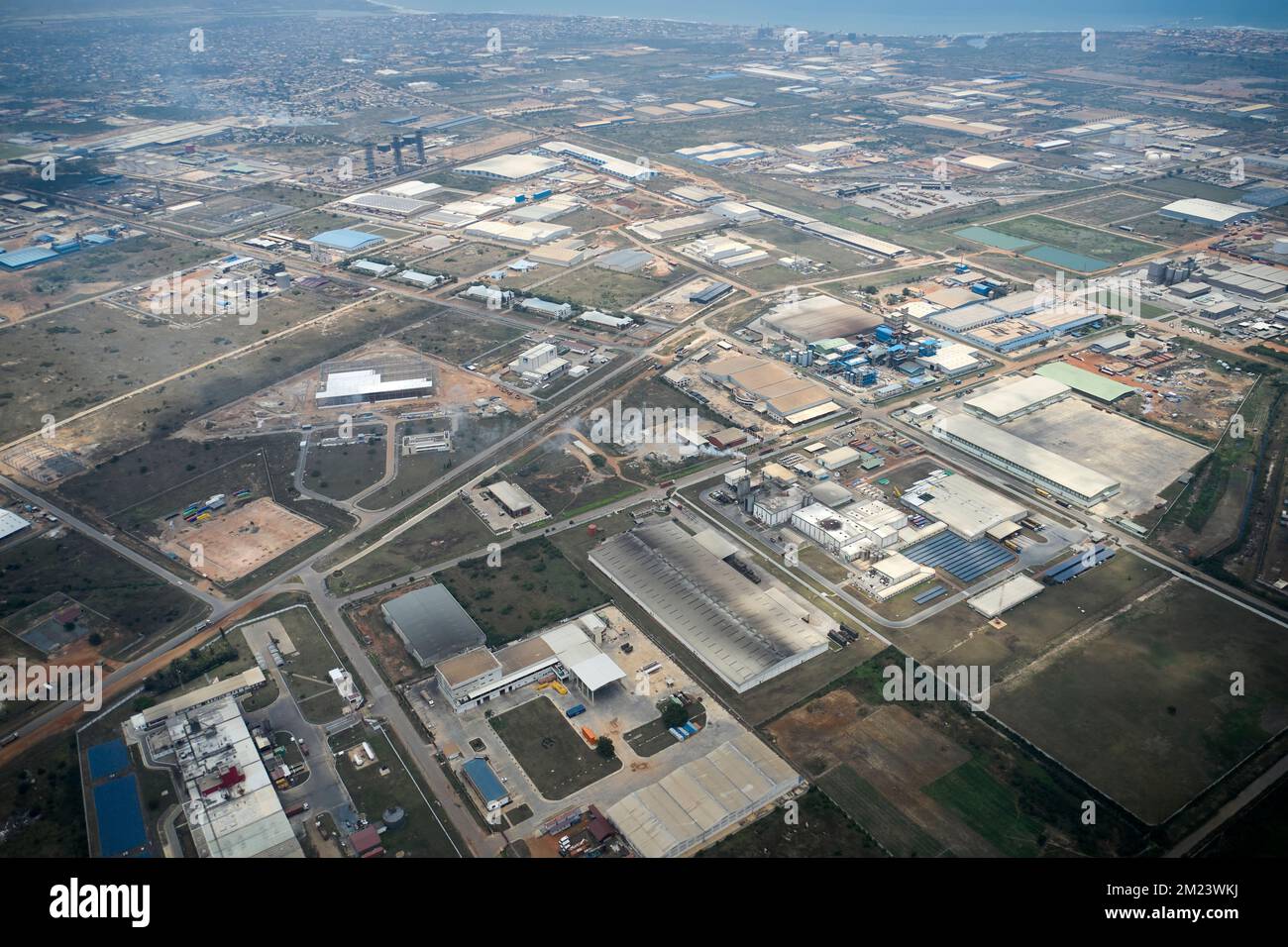 Une vue d'ensemble d'une zone industrielle au Ghana, en Afrique Banque D'Images