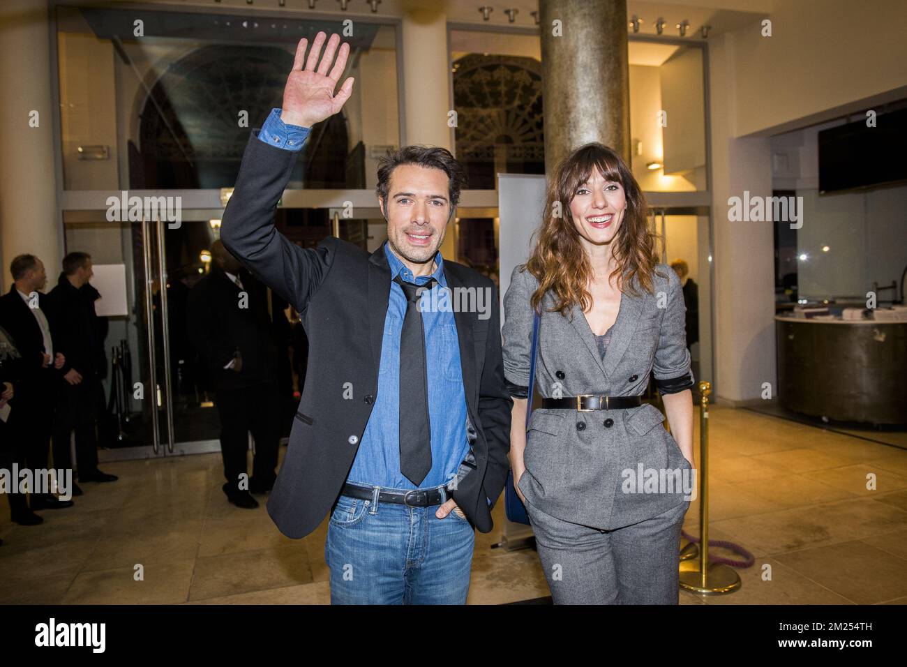 Nicolas Bedos et Doria Tillier photographiés lors du gala d'ouverture de la seizième édition de la FIFA, Mons International Love film Festival (Festival International du film d'Amour), vendredi 10 février 2017, à Mons. BELGA PHOTO LAURIE DIEFFEMBACQ Banque D'Images