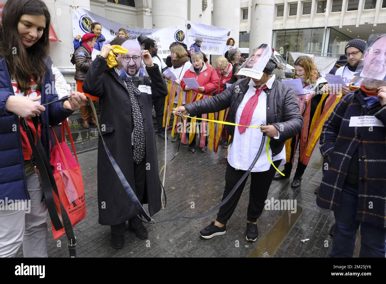 L'illustration montre une manifestation à l'occasion de la Journée internationale de la femme, le samedi 04 mars 2017, à Bruxelles. BELGA PHOTO NICOLAS MATERLINCK Banque D'Images