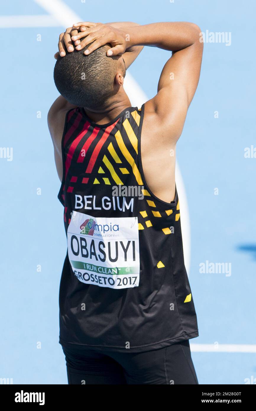 Le Belge Michael Obasuyi réagit après les 110m haies des hommes le deuxième jour des Championnats d'Europe d'athlétisme U20, à Grosseto, en Italie, le vendredi 21 juillet 2017. Cette année, les championnats biannuels pour les athlètes de 19 ans ou moins ont lieu du 20 au 23 juillet. BELGA PHOTO JASPER JACOBS Banque D'Images