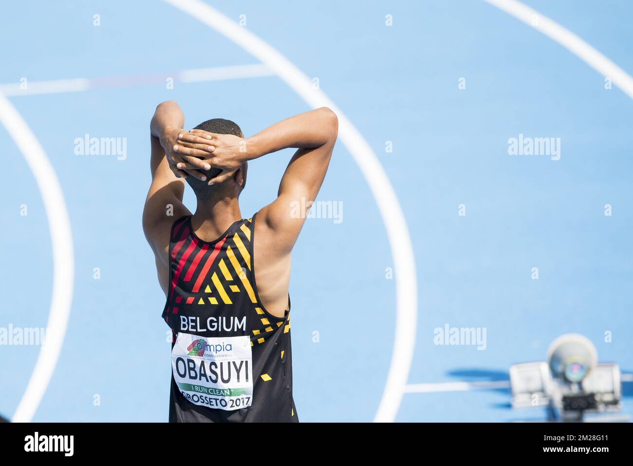 Le Belge Michael Obasuyi réagit après les 110m haies des hommes le deuxième jour des Championnats d'Europe d'athlétisme U20, à Grosseto, en Italie, le vendredi 21 juillet 2017. Cette année, les championnats biannuels pour les athlètes de 19 ans ou moins ont lieu du 20 au 23 juillet. BELGA PHOTO JASPER JACOBS Banque D'Images