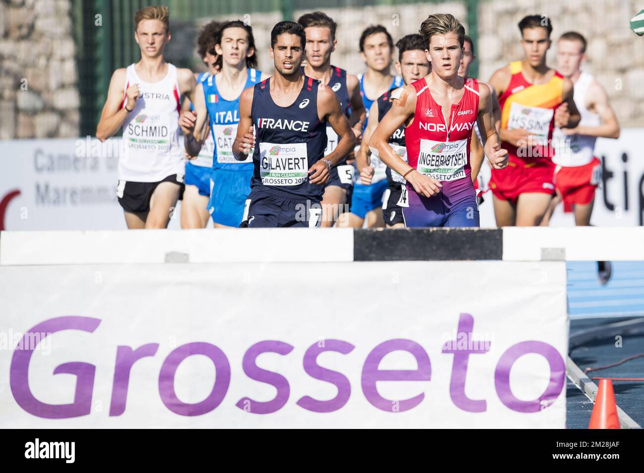Jakob Ingebrigtsen photographié en action pendant le clocher masculin de 3000m le quatrième jour des Championnats d'Europe d'athlétisme de U20, à Grosseto, Italie, dimanche 23 juillet 2017. Cette année, les championnats biannuels pour les athlètes de 19 ans ou moins ont lieu du 20 au 23 juillet. BELGA PHOTO JASPER JACOBS Banque D'Images