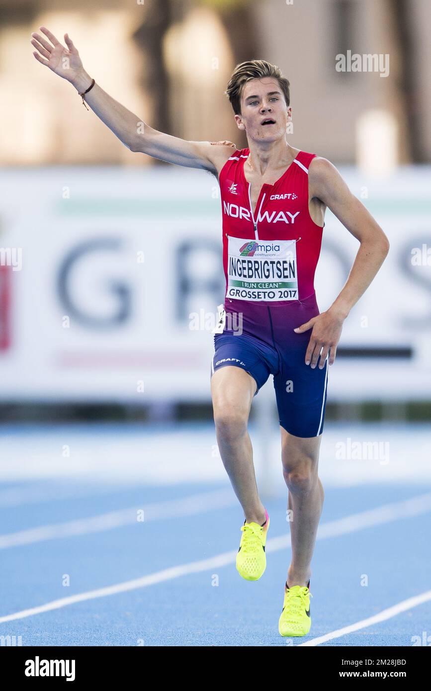 Jakob Ingebrigtsen célèbre après avoir remporté le 3000m steeple masculin le quatrième jour des Championnats d'Europe d'athlétisme U20, à Grosseto, en Italie, le dimanche 23 juillet 2017. Cette année, les championnats biannuels pour les athlètes de 19 ans ou moins ont lieu du 20 au 23 juillet. BELGA PHOTO JASPER JACOBS Banque D'Images